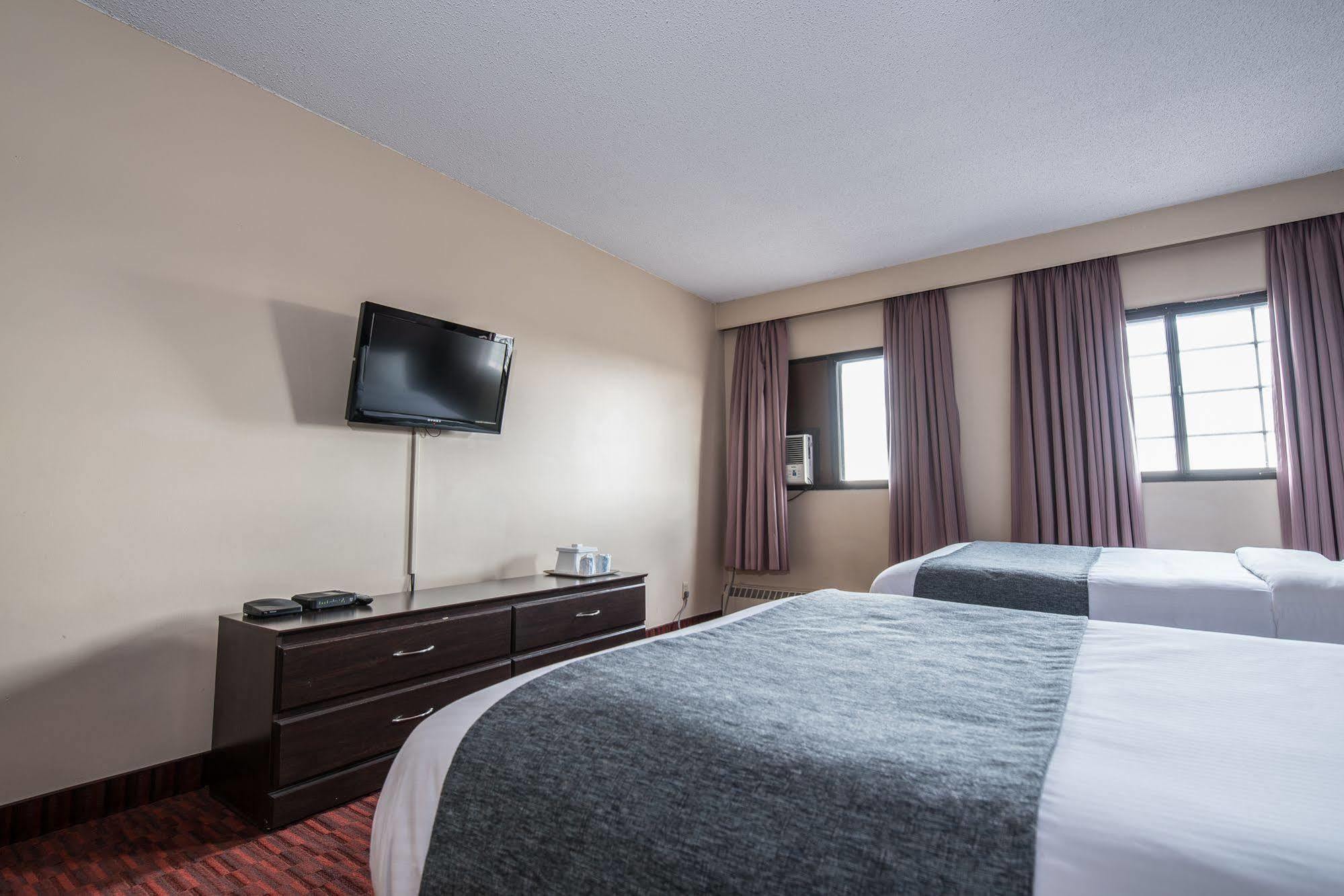 Argyll Plaza Hotel Edmonton Exterior foto